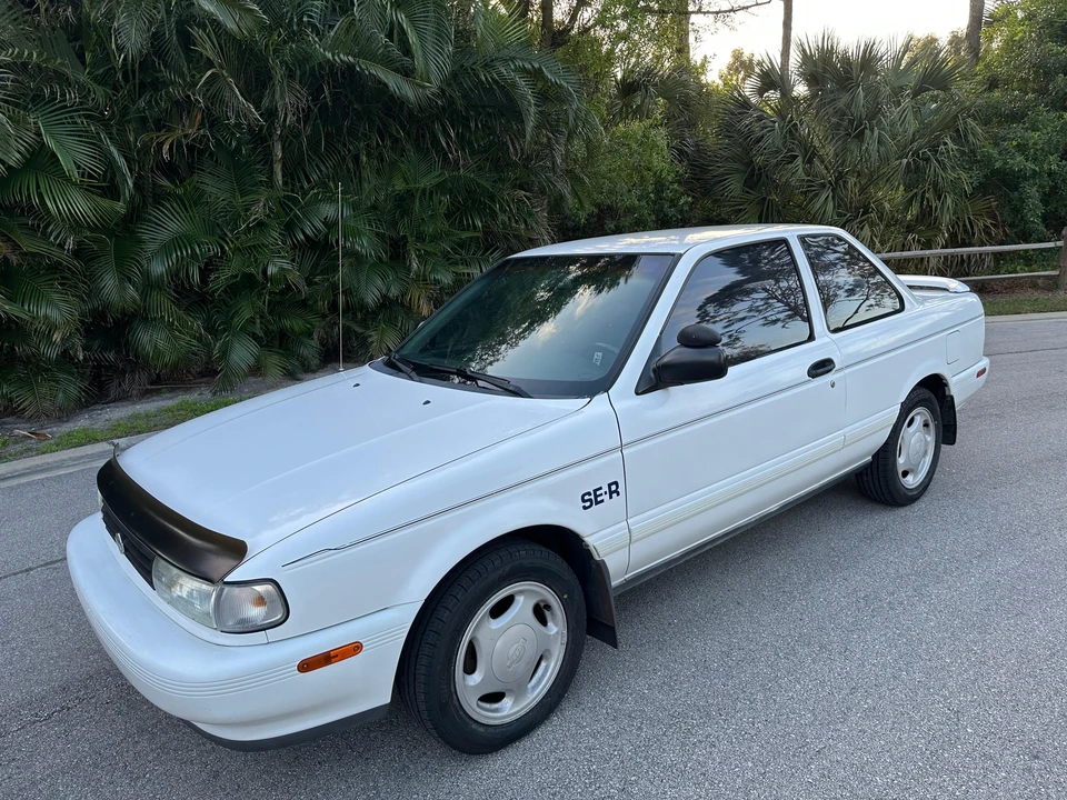 1991 Nissan Sentra 3rd Gen - Image 9 of 31
