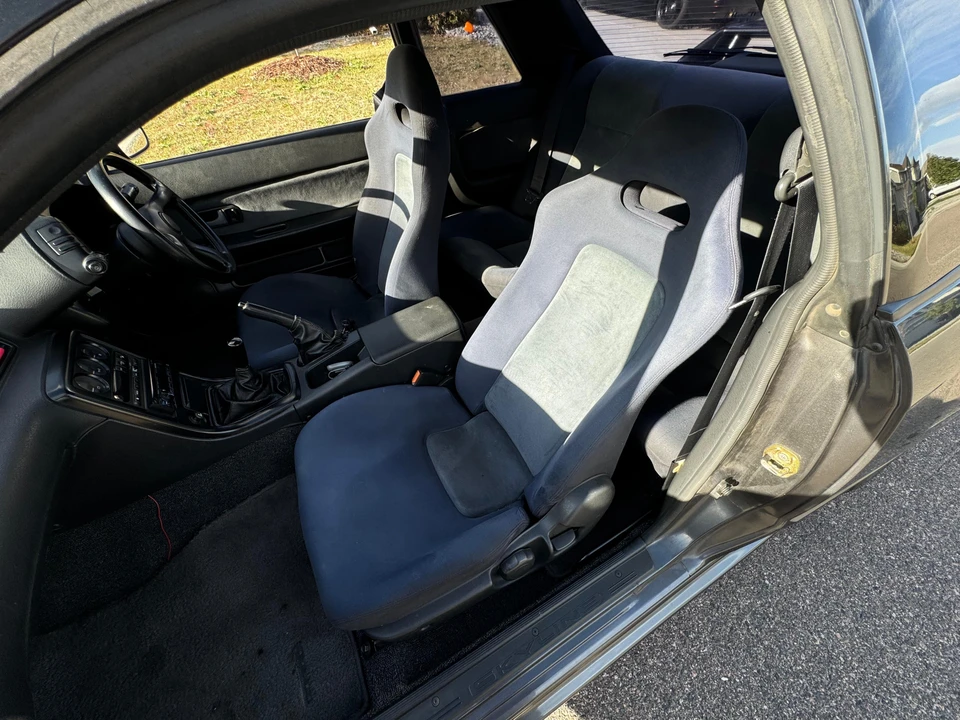 1991 Nissan R32 Skyline GT-R 8th Gen - Image 25 of 31