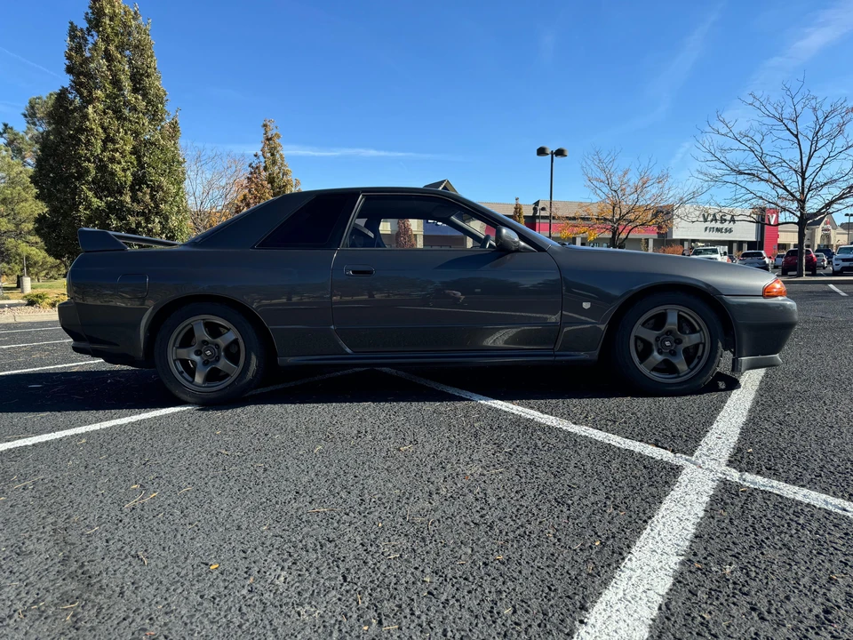 1991 Nissan R32 Skyline GT-R 8th Gen - Image 13 of 31