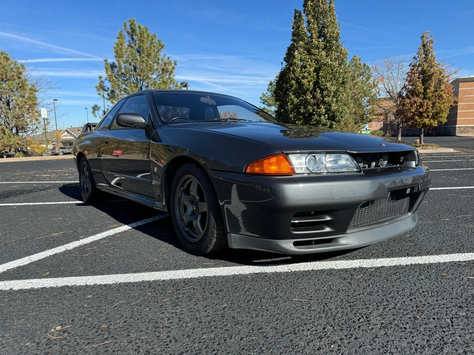 1991 Nissan R32 Skyline GT-R 8th Gen - Image 14 of 31