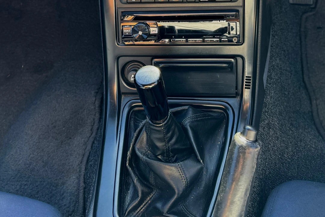 1991 Nissan R32 Skyline GT-R 8th Gen - Image 22 of 31