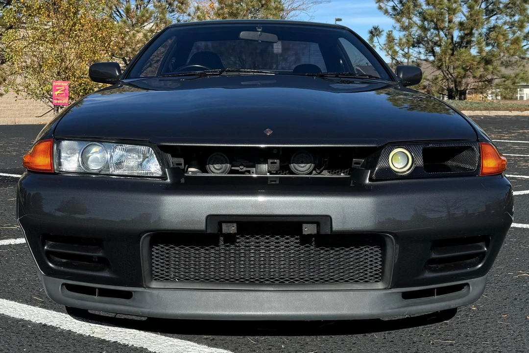 1991 Nissan R32 Skyline GT-R 8th Gen - Image 2 of 31