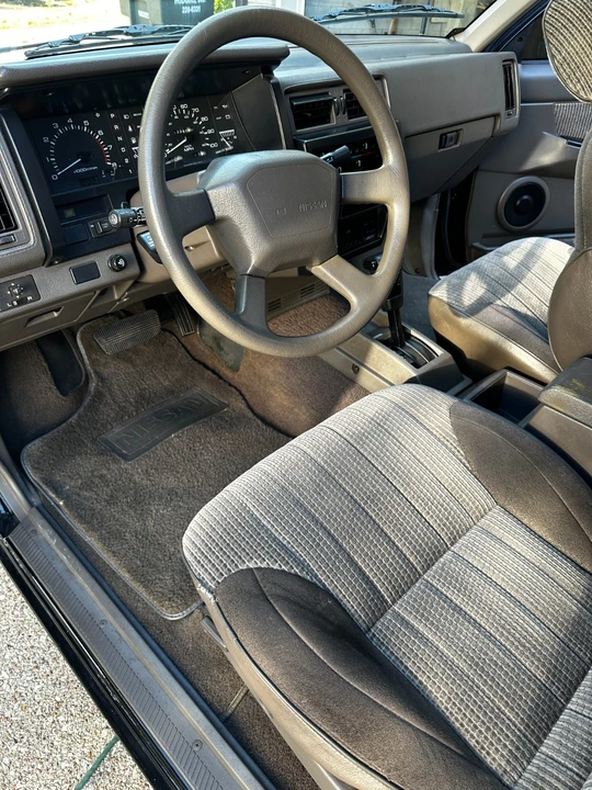 1991 Nissan Sentra - Image 4 of 31