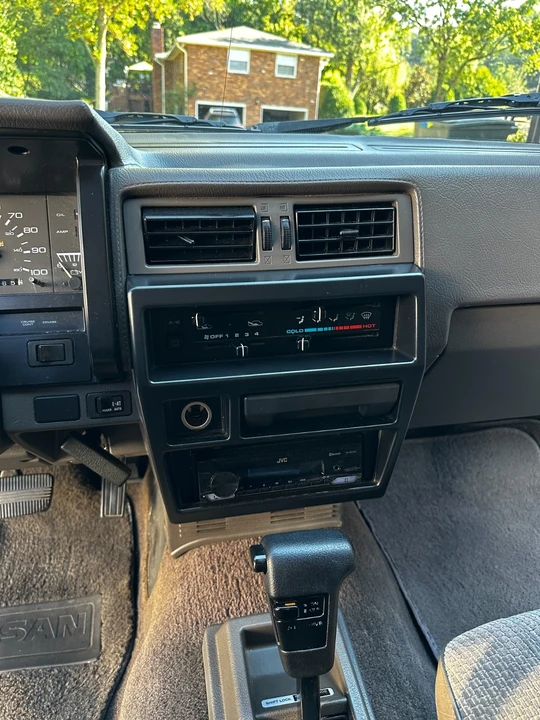 1991 Nissan Sentra - Image 5 of 31