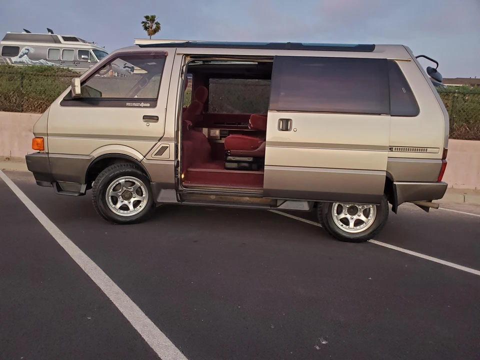 1991 Nissan Vanette 2nd Gen - Image 17 of 31
