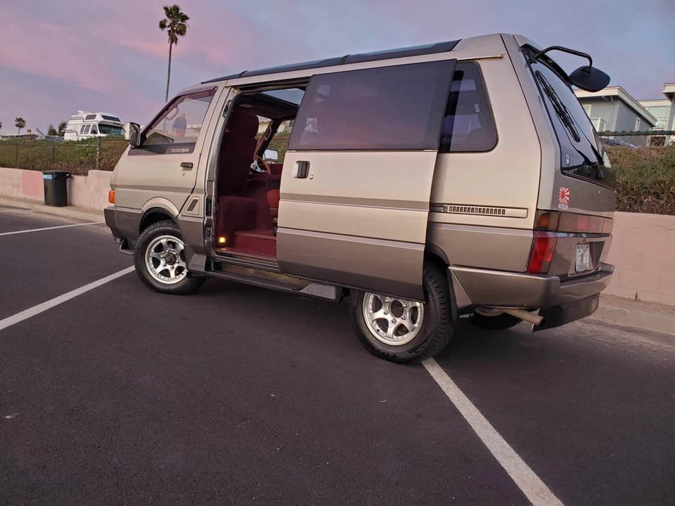 1991 Nissan Vanette 2nd Gen - Image 21 of 31