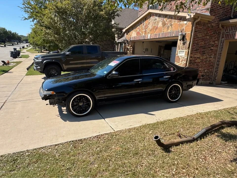1991 Nissan Maxima 3rd Gen - Image 2 of 8
