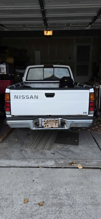 1991 Nissan Frontier - Image 3 of 11