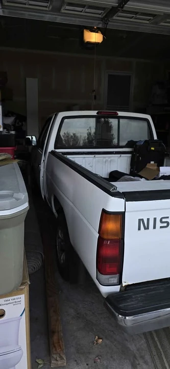 1991 Nissan Frontier - Image 4 of 11