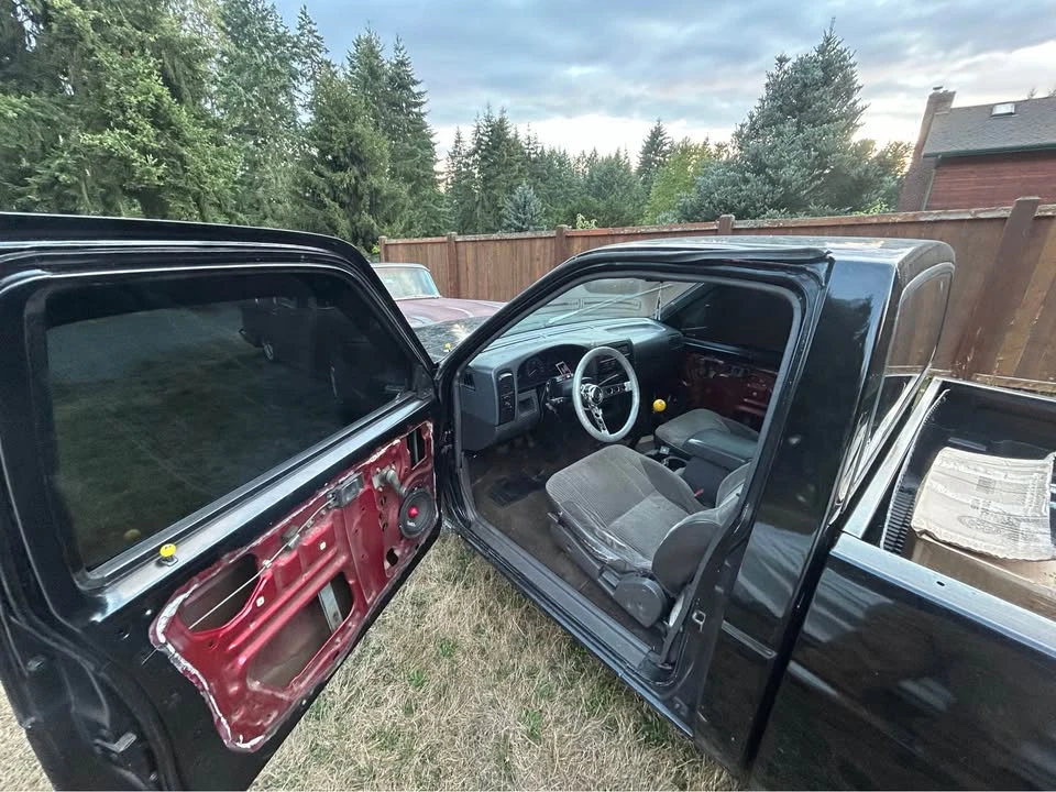 1991 Nissan Frontier - Image 3 of 8