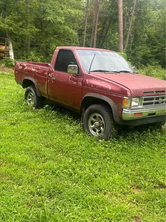 1991 Nissan Frontier - Image 2 of 10