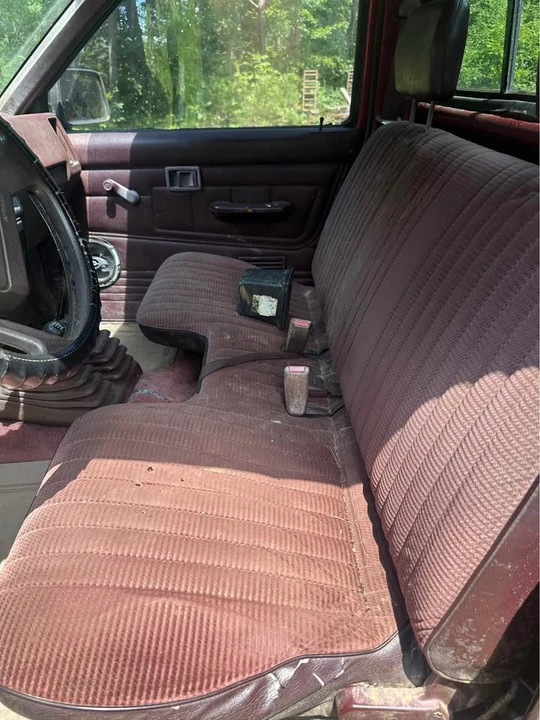 1991 Nissan Frontier - Image 5 of 10