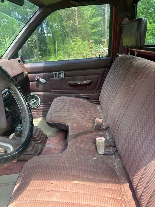 1991 Nissan Frontier - Image 9 of 10
