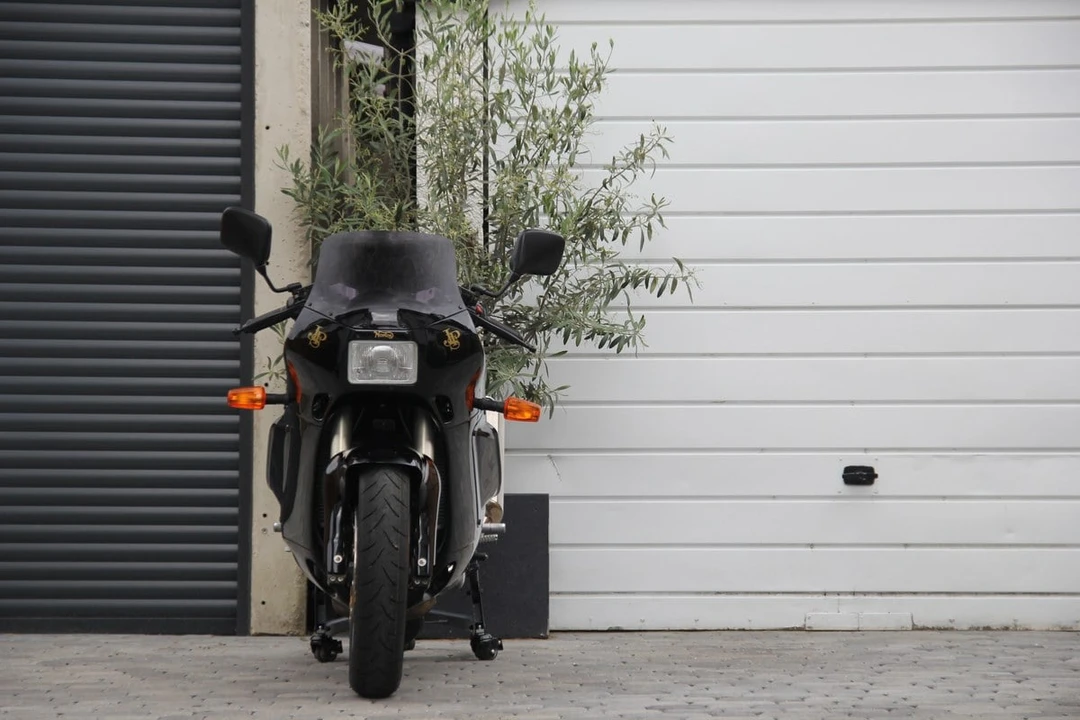 1991 Norton - Image 4 of 30