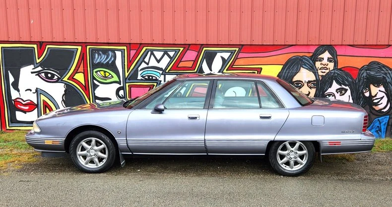 1991 Oldsmobile 98 - Image 2 of 21