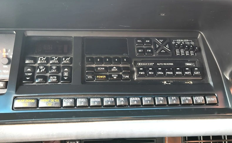 1991 Oldsmobile 98 - Image 15 of 21