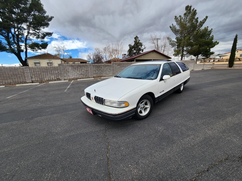 1991 Oldsmobile Custom Cruiser - Image 10 of 31