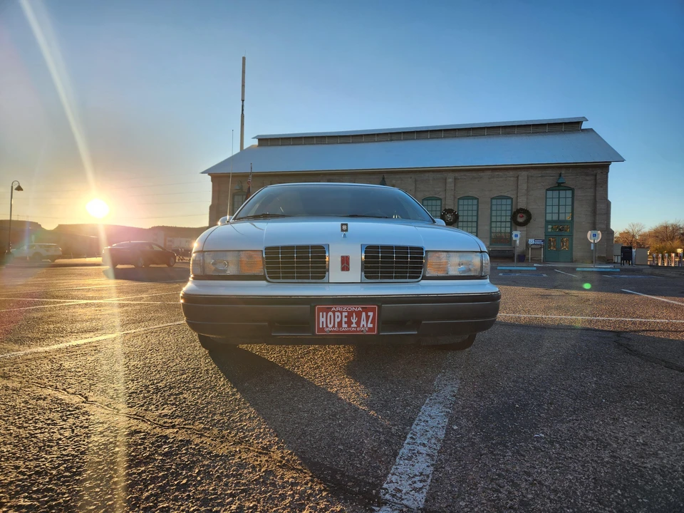 1991 Oldsmobile Custom Cruiser - Image 7 of 31