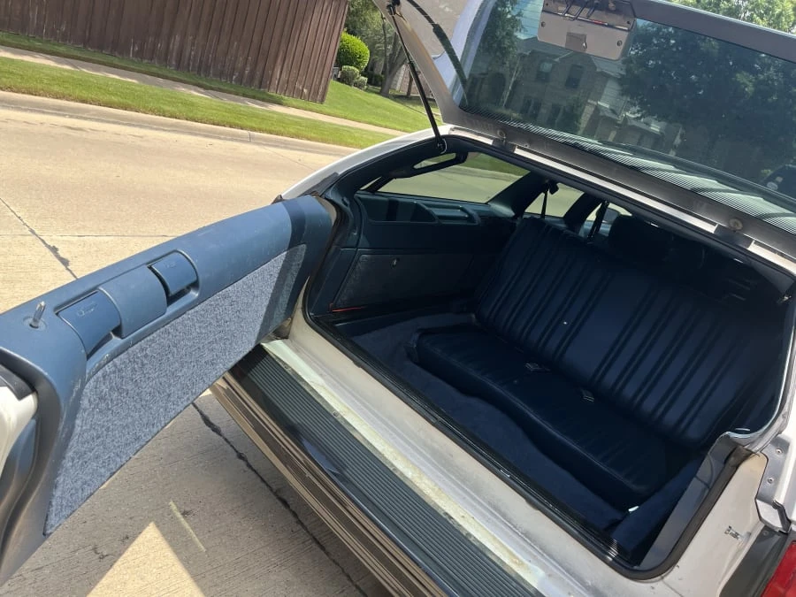 1991 Oldsmobile Custom Cruiser - Image 2 of 7
