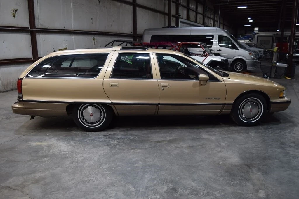 1991 Oldsmobile Custom Cruiser - Image 7 of 12