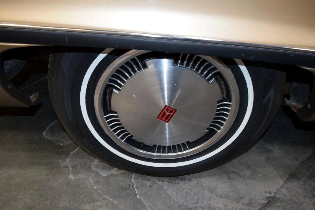 1991 Oldsmobile Custom Cruiser - Image 11 of 21