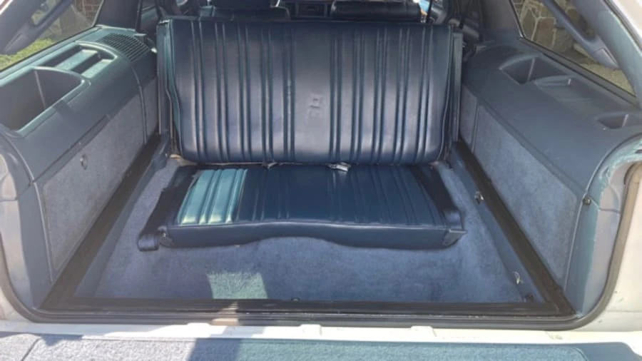 1991 Oldsmobile Custom Cruiser - Image 8 of 21