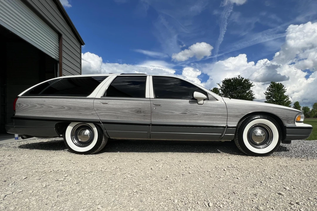 1991 Oldsmobile Custom Cruiser - Image 12 of 31