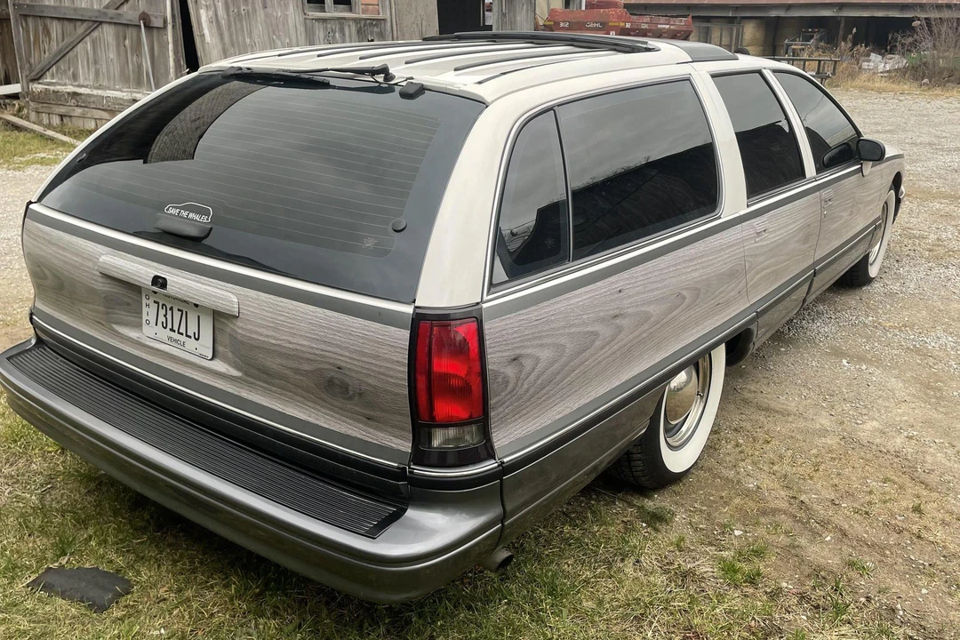 1991 Oldsmobile Custom Cruiser - Image 11 of 31