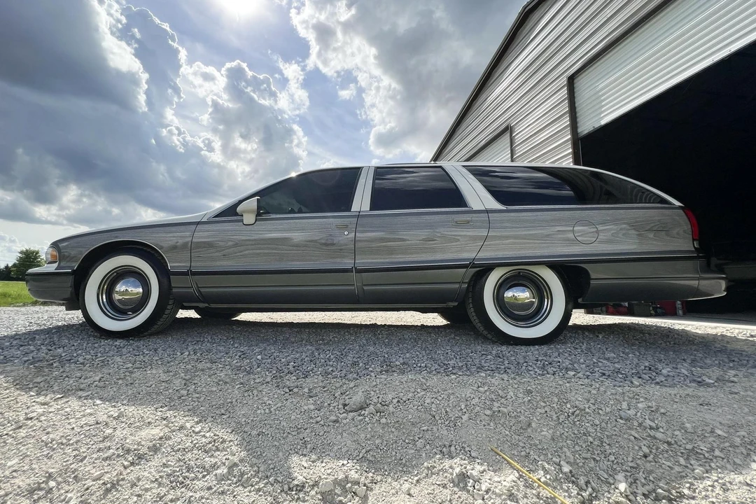 1991 Oldsmobile Custom Cruiser - Image 9 of 31