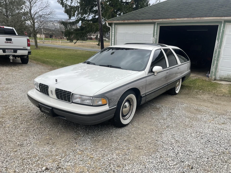 1991 Oldsmobile Custom Cruiser - Image 8 of 31