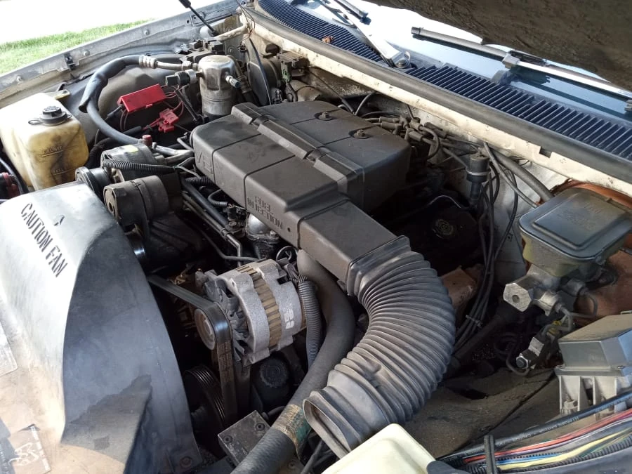 1991 Oldsmobile Custom Cruiser - Image 10 of 14