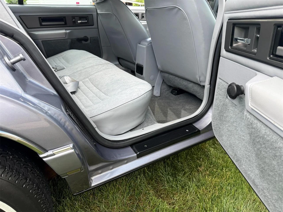 1991 Oldsmobile Calais - Image 16 of 31