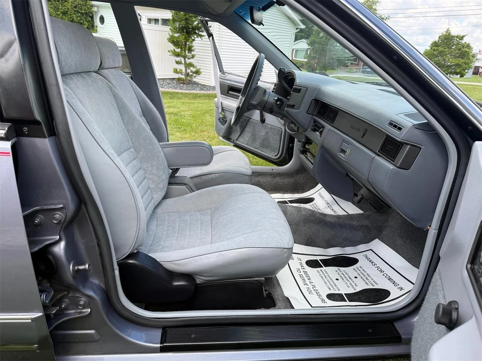 1991 Oldsmobile Calais - Image 21 of 31
