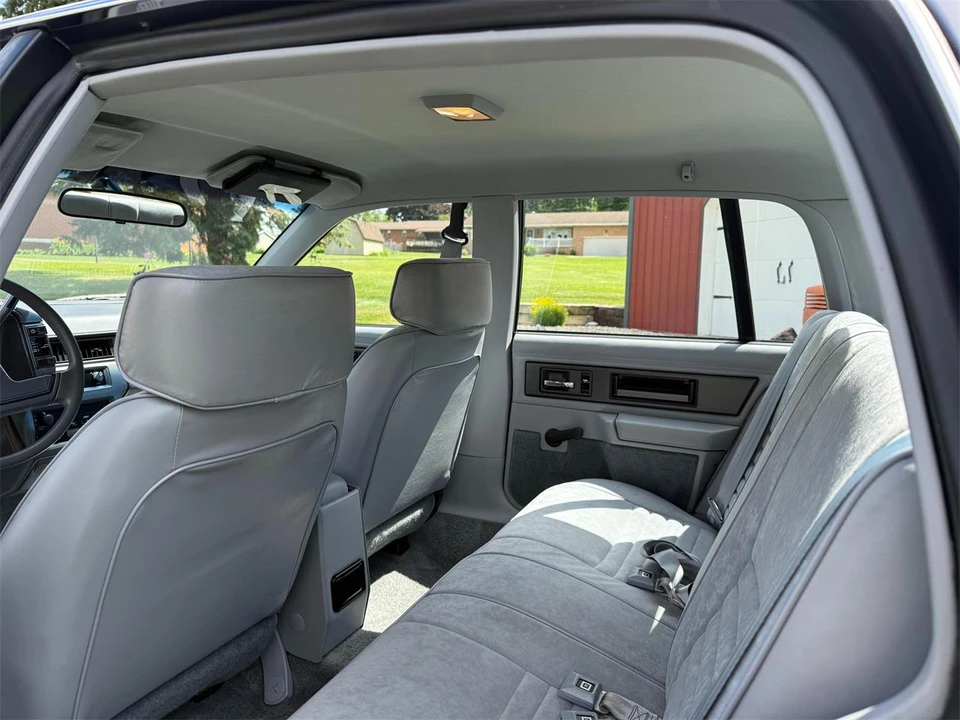 1991 Oldsmobile Calais - Image 30 of 31