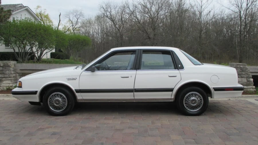 1991 Oldsmobile Cutlass Ciera - Image 2 of 14