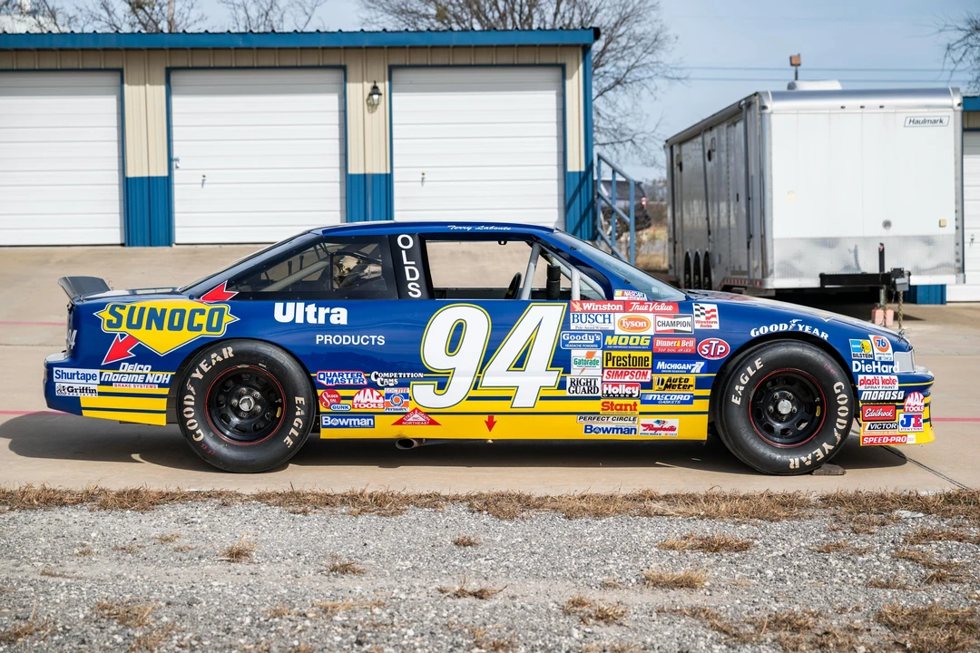 1991 Oldsmobile Cutlass Ciera - Image 16 of 31