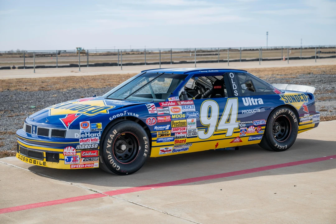 1991 Oldsmobile Cutlass Ciera - Image 9 of 31
