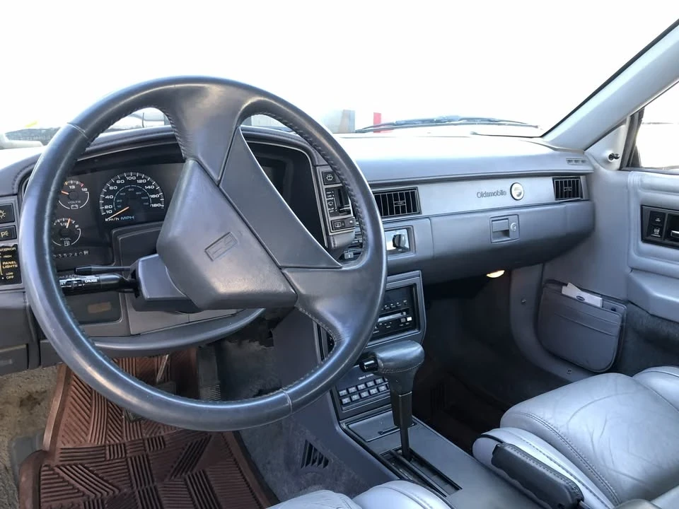 1991 Oldsmobile Calais - Image 11 of 14