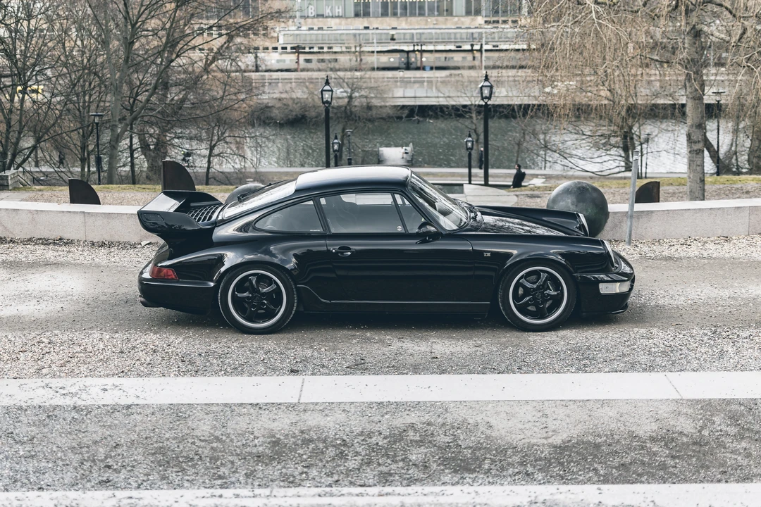 1991 Porsche 964 Carrera - Image 8 of 31