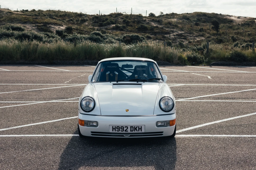 1991 Porsche 964 Carrera 4 - Image 11 of 31