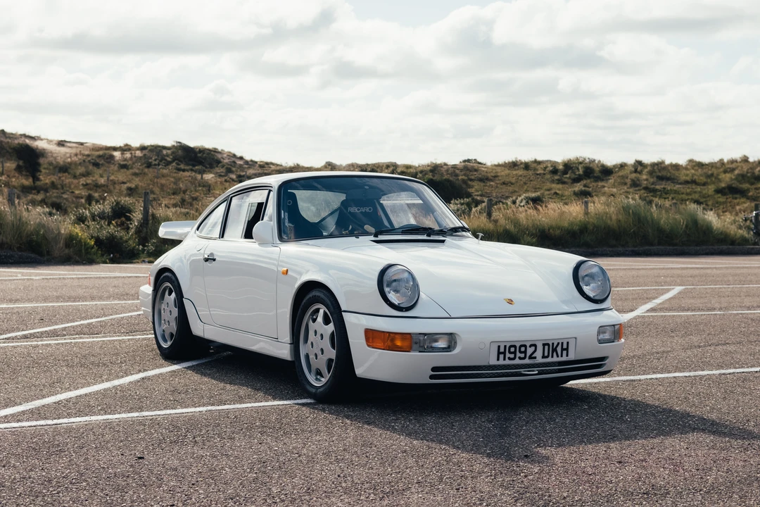 1991 Porsche 964 Carrera 4 - Image 4 of 31