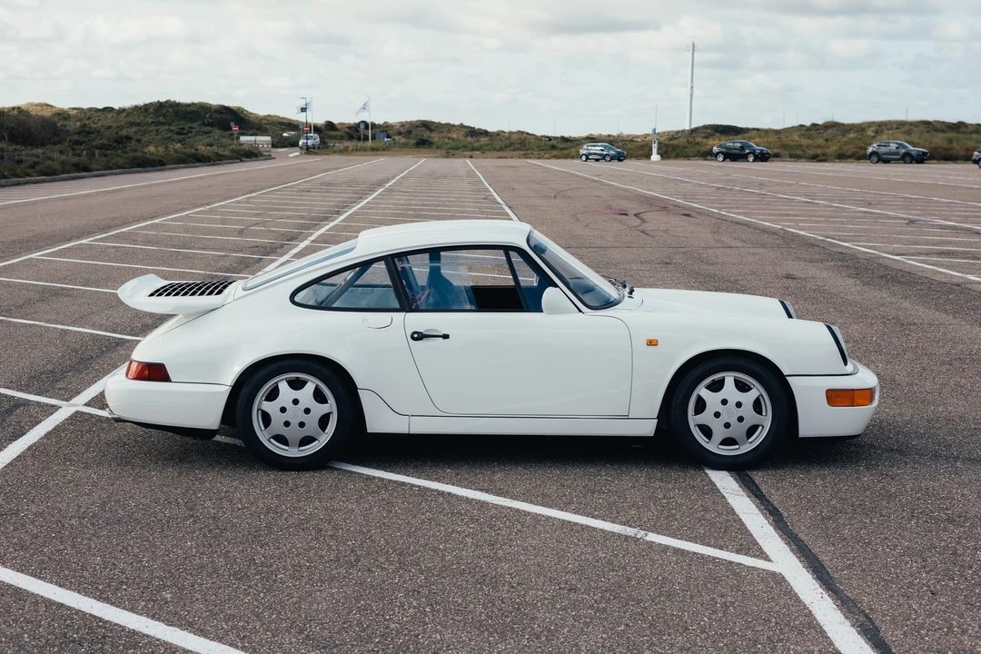 1991 Porsche 964 Carrera 4 - Image 21 of 31