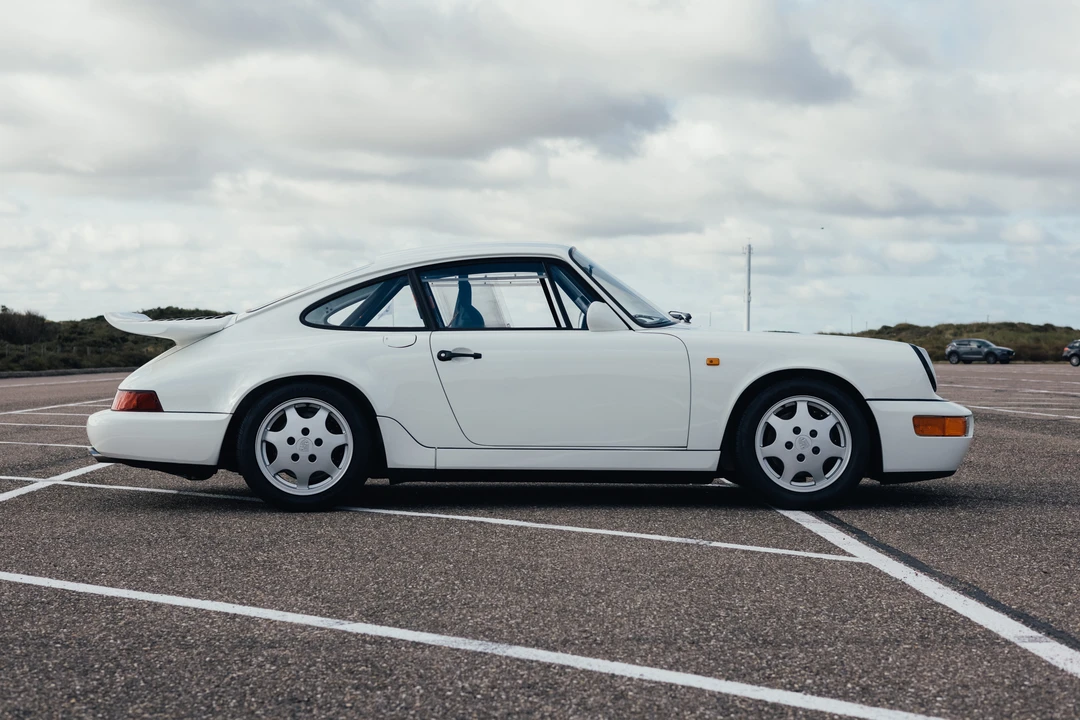 1991 Porsche 964 Carrera 4 - Image 13 of 31