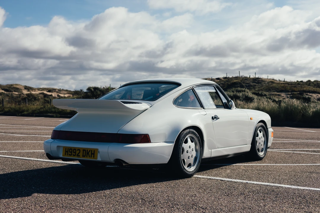 1991 Porsche 964 Carrera 4 - Image 6 of 31