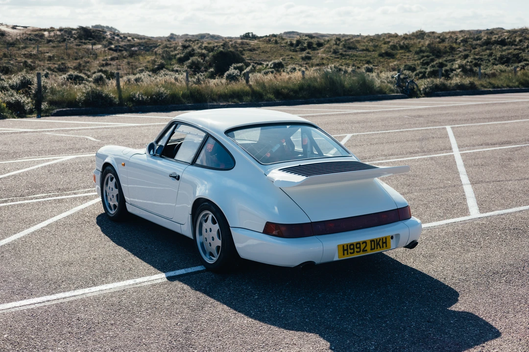 1991 Porsche 964 Carrera 4 - Image 24 of 31