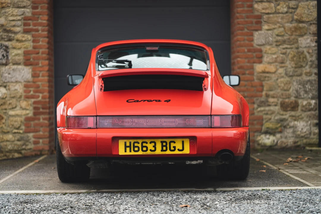 1990 Porsche 964 Carrera 4 - Image 7 of 31