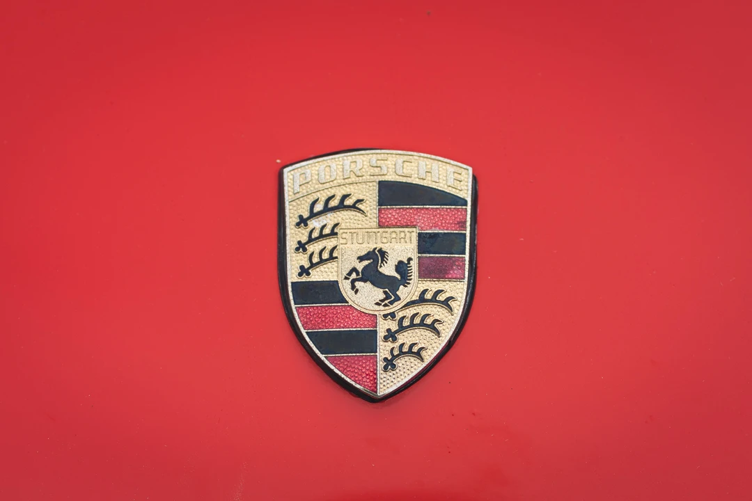 1990 Porsche 964 Carrera 4 - Image 28 of 31