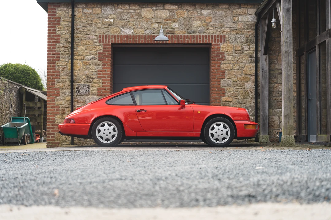 1990 Porsche 964 Carrera 4 - Image 13 of 31