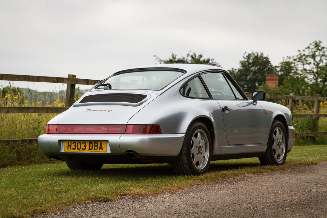 1991 Porsche 964 Carrera 4 - Image 7 of 31