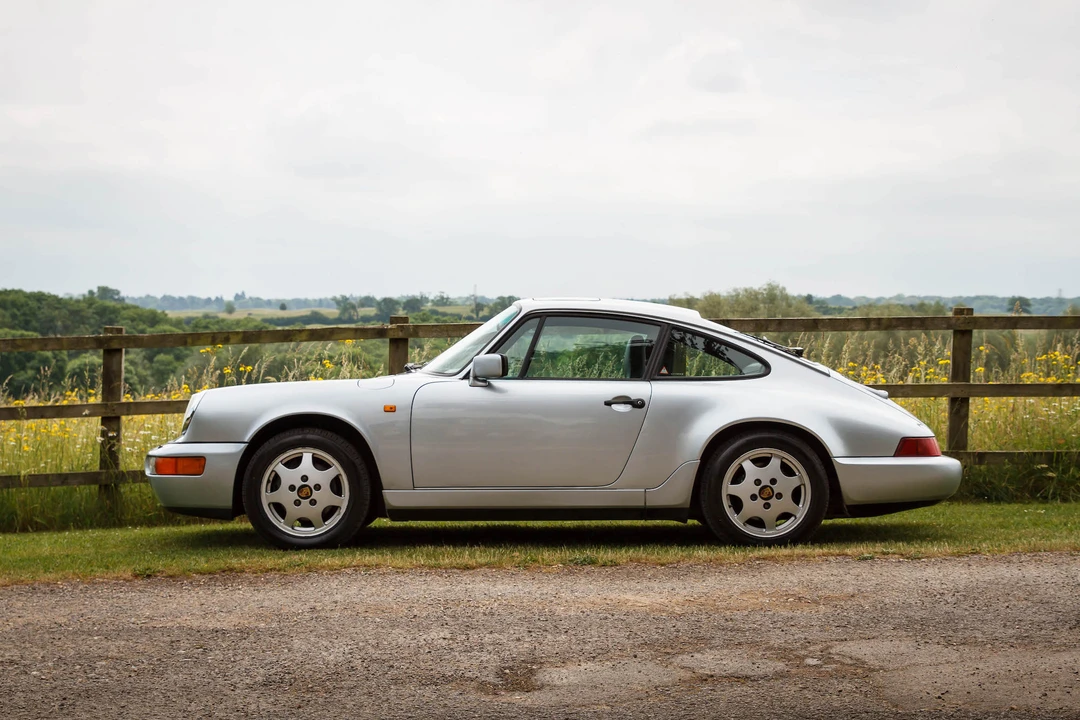 1991 Porsche 964 Carrera 4 - Image 25 of 31
